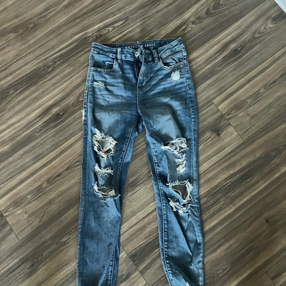 American Eagle Outfitters Women's Ripped Jeans